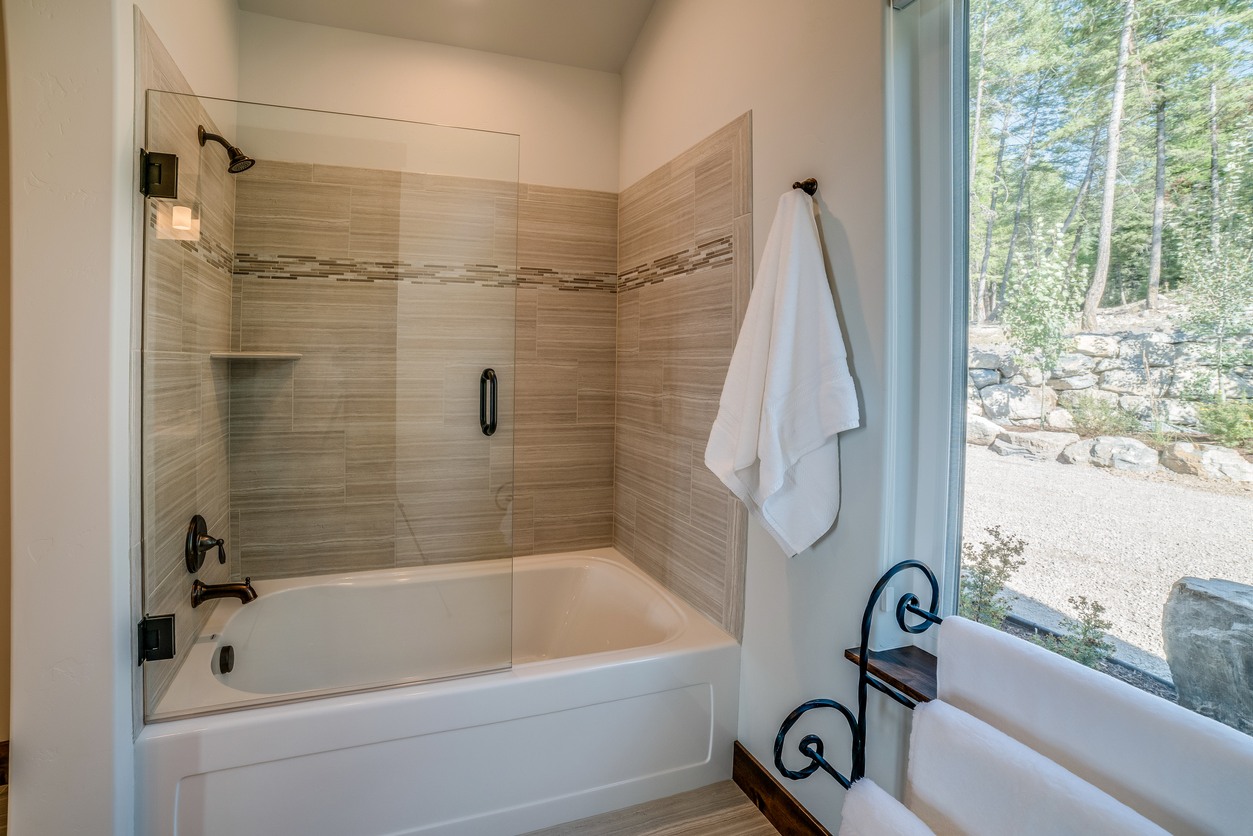 Shower & Tub Installation in Window Rock